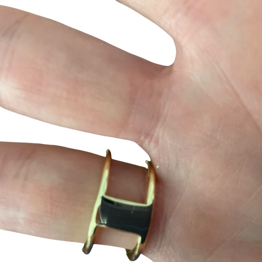 Gold Geometric Ring - Picture 4 of 5